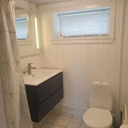 Feriehus Hyttan Åkirkeby