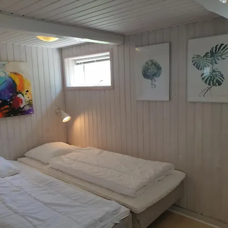 Hyttan Semesterbostad *