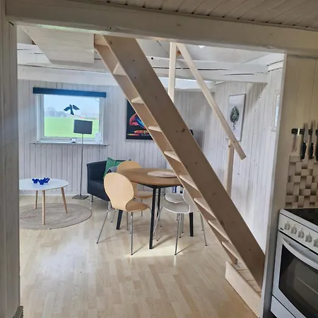 Hyttan Semesterbostad *